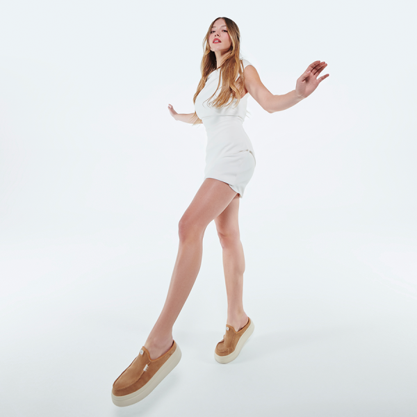 250306_NAM_SydneySweeney_Onsite_AltPDP_900x900_97e321f8-5dfa-4cdd-b86d-046a922f5d39