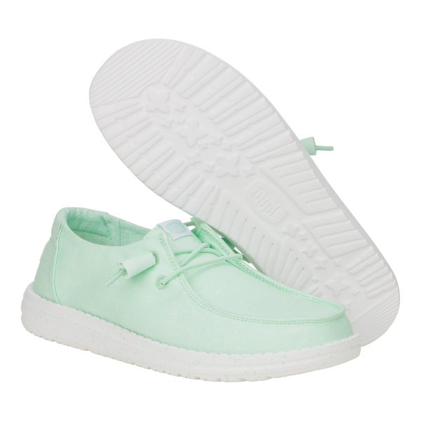 40902-4UU_WENDYSTRETCHCANVAS_BAYBLUE_PAIR_BOTTOM