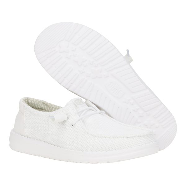 41878-100_WENDYSTRETCHSOX_WHITE_PAIR_BOTTOM_2