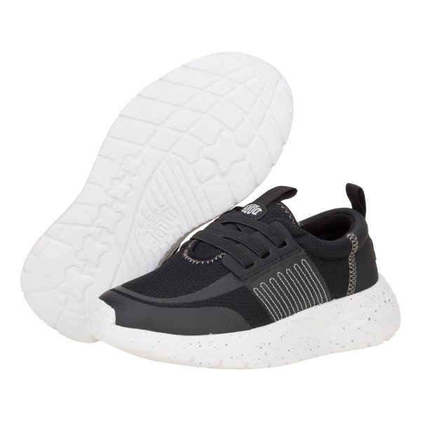 42104-001_SIROCCOPLAYYVARSITY_BLACK_PAIR_BOTTOM 42104-001_SIROCCOPLAYYVARSITY_BLACK_PAIR_BOTTOM