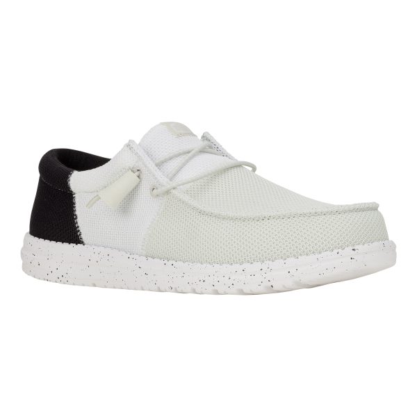 42640-103_WALLYTRIVARSITYMESH_WHITE_BLACK_RIGHT_3QTR 42640-103_WALLYTRIVARSITYMESH_WHITE_BLACK_RIGHT_3QTR