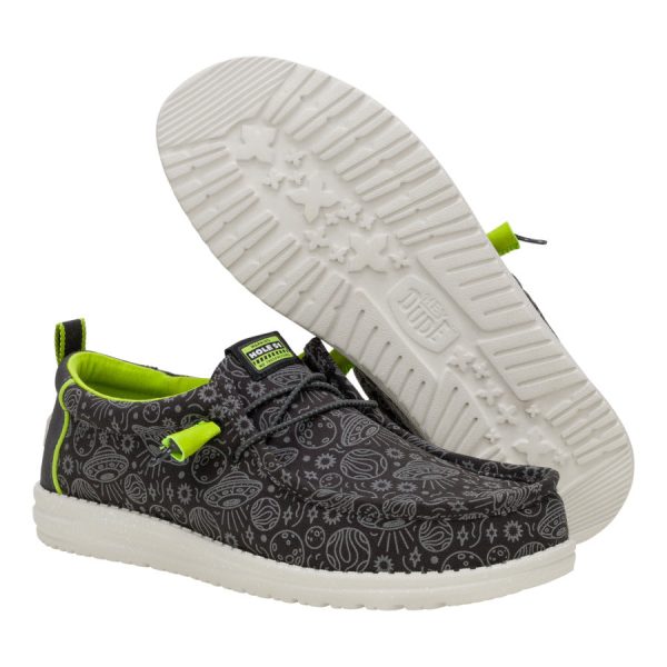 44029-097_WALLYXPINSACESHOLE51_BLACKGREY_PAIR_BOTTOM_conversion1 44029-097_WALLYXPINSACESHOLE51_BLACKGREY_PAIR_BOTTOM_conversion1