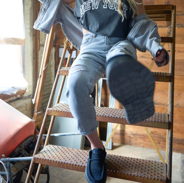 FH24_HEYDUDE_42641-001_40031_COMF_BLACK_SUEDE FH24_HEYDUDE_42641-001_40031_COMF_BLACK_SUEDE