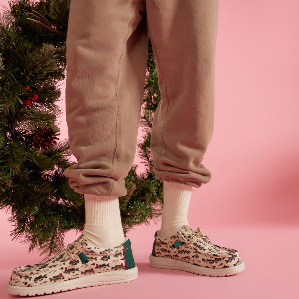 FH24_HEYDUDE_HOLIDUDES_OnModel_43484-2ED_2 FH24_HEYDUDE_HOLIDUDES_OnModel_43484-2ED_2