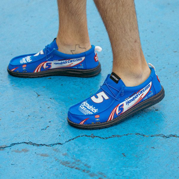 FH24_Heydude_Collab_NASCAR_Site_AltPDP_KyleLarson FH24_Heydude_Collab_NASCAR_Site_AltPDP_KyleLarson