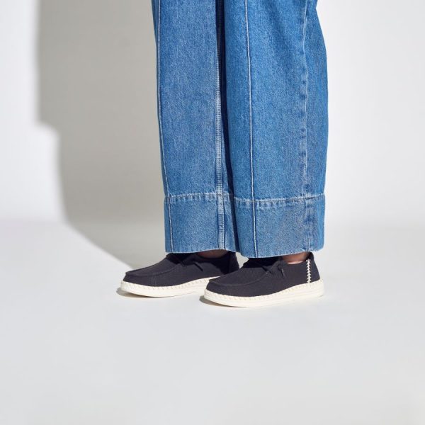 SS25_HeyDude_Wendy_Espadrille_43681-001_663 SS25_HeyDude_Wendy_Espadrille_43681-001_663